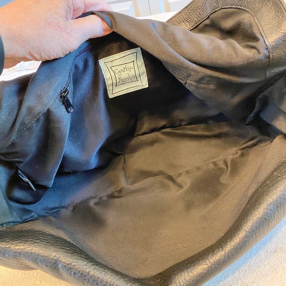 CYNTHIA ROWLEY PEBBLE LEATHER SHOULDER BAG - Picture 6 of 10